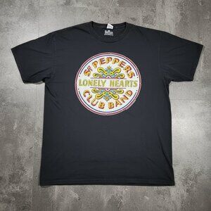 Sgt Peppers Lonely Hearts Club Band Vintage Graphic Tee 🎵